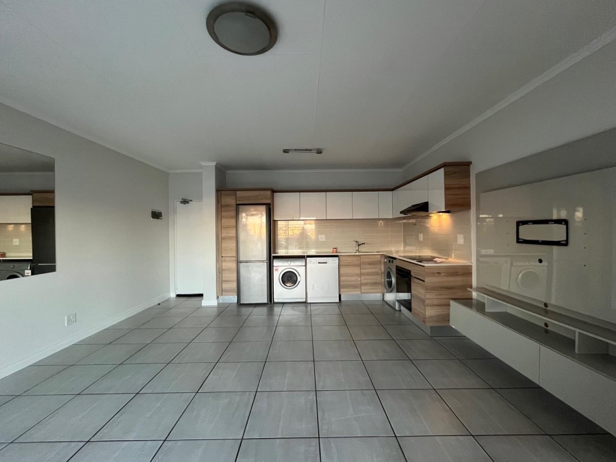 1 Bedroom Property for Sale in Waterfall Gauteng