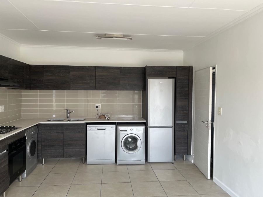 1 Bedroom Property for Sale in Bryanston Gauteng