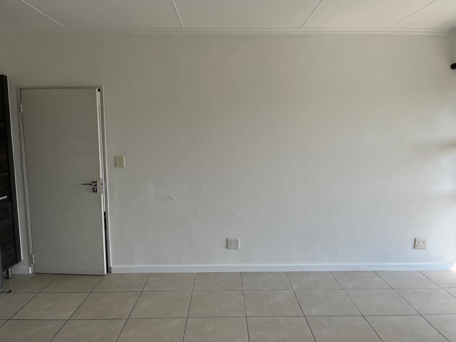 1 Bedroom Property for Sale in Bryanston Gauteng