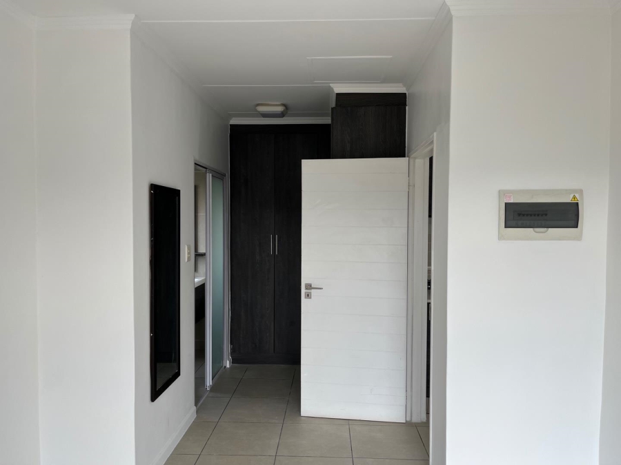 1 Bedroom Property for Sale in Bryanston Gauteng
