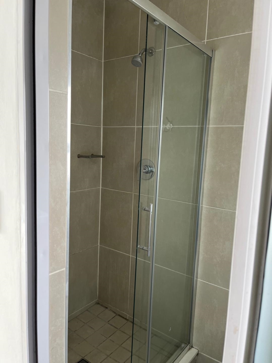 1 Bedroom Property for Sale in Bryanston Gauteng