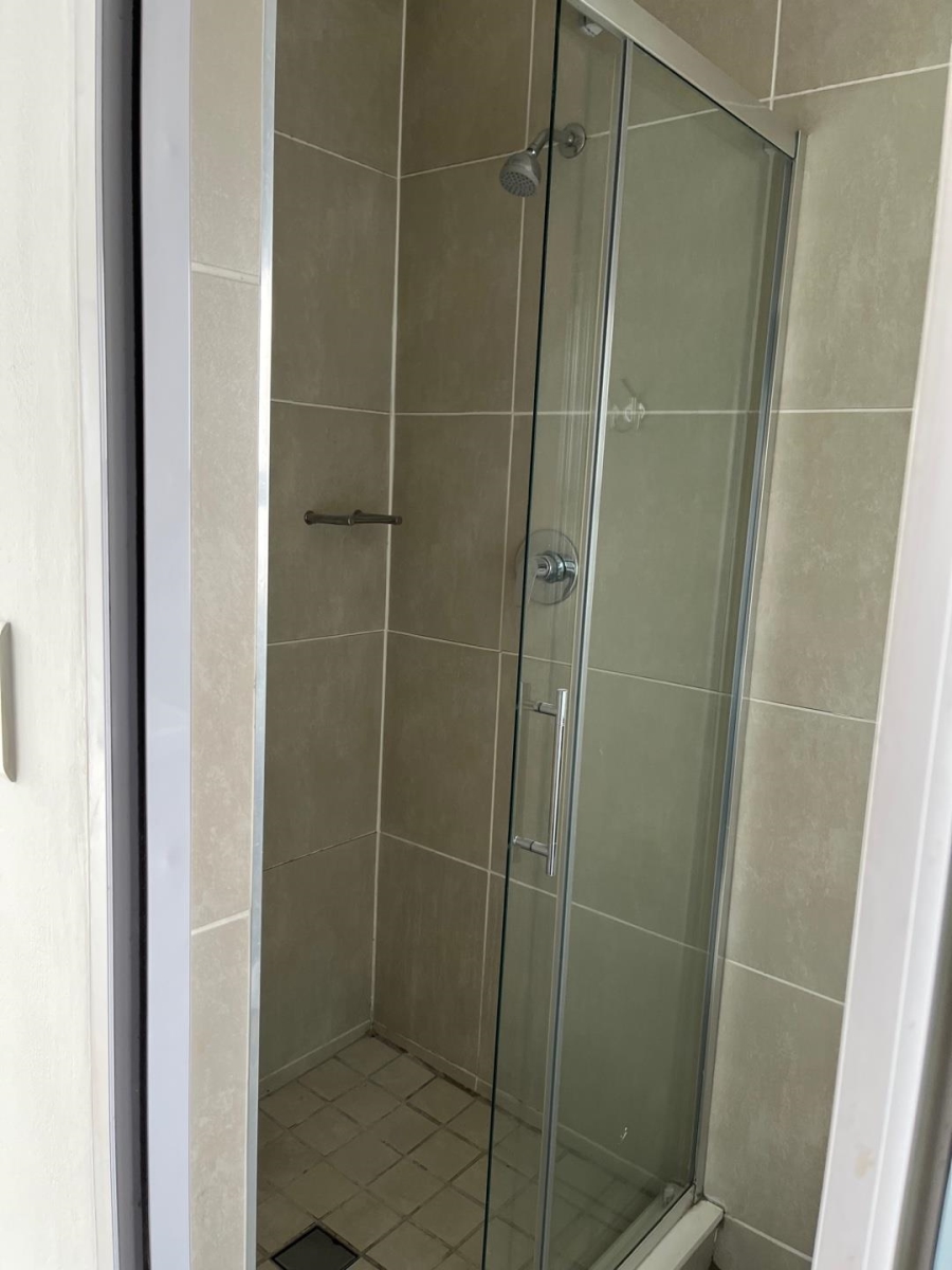 1 Bedroom Property for Sale in Bryanston Gauteng