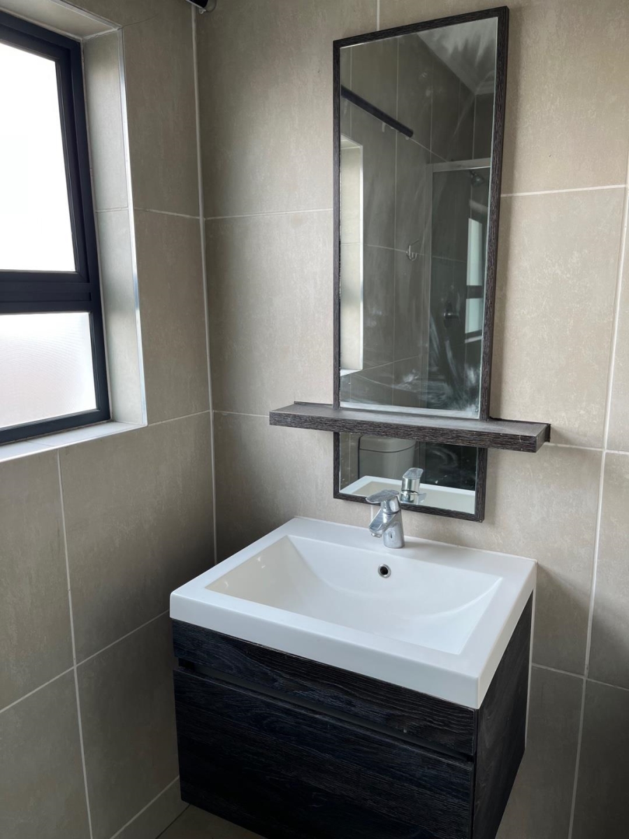 1 Bedroom Property for Sale in Bryanston Gauteng