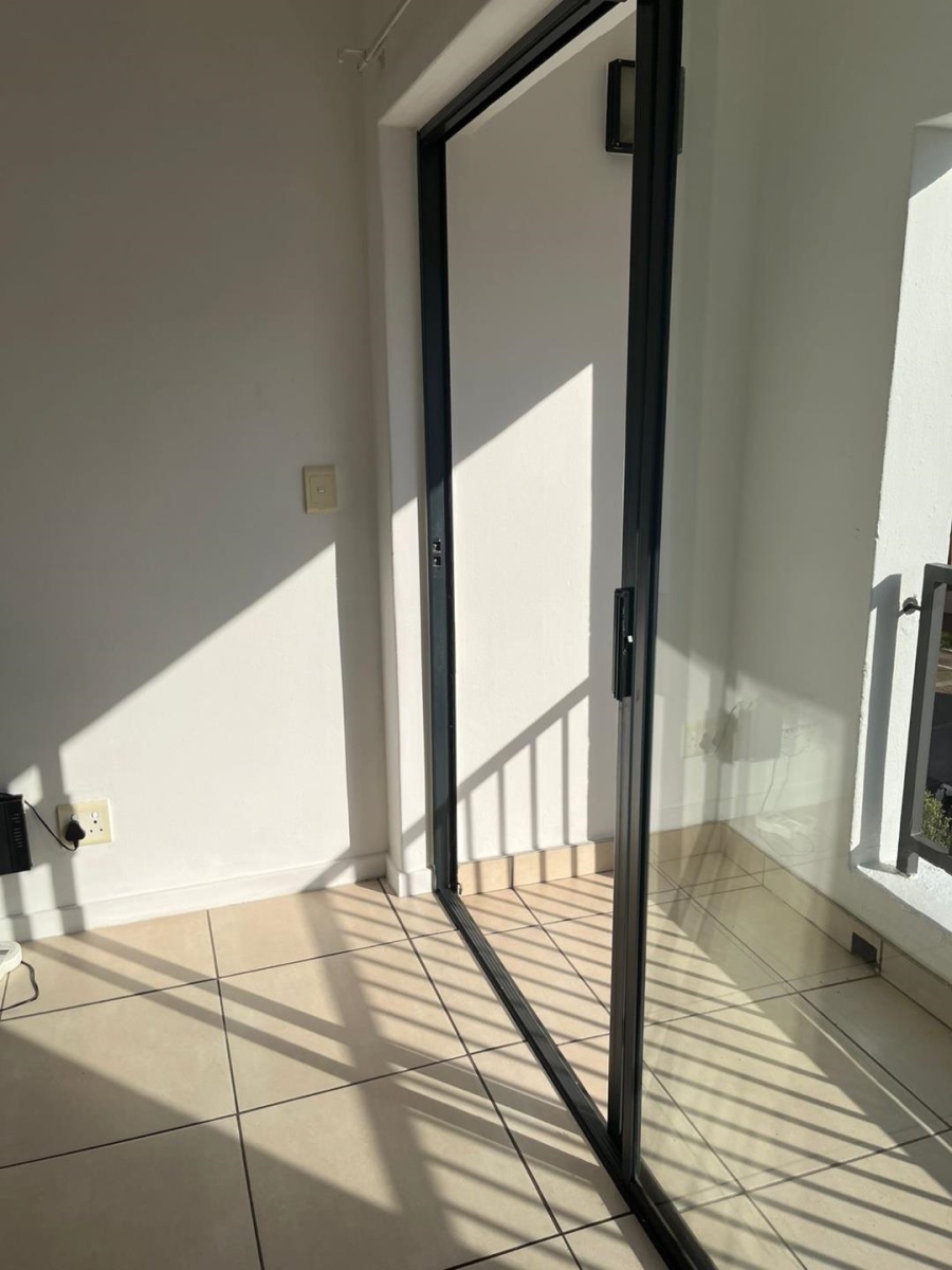 1 Bedroom Property for Sale in Greenstone Hill Gauteng