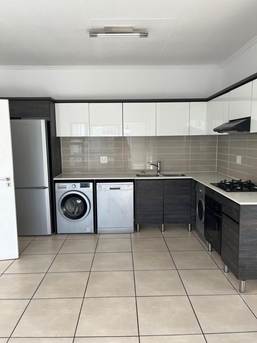 1 Bedroom Property for Sale in Greenstone Hill Gauteng
