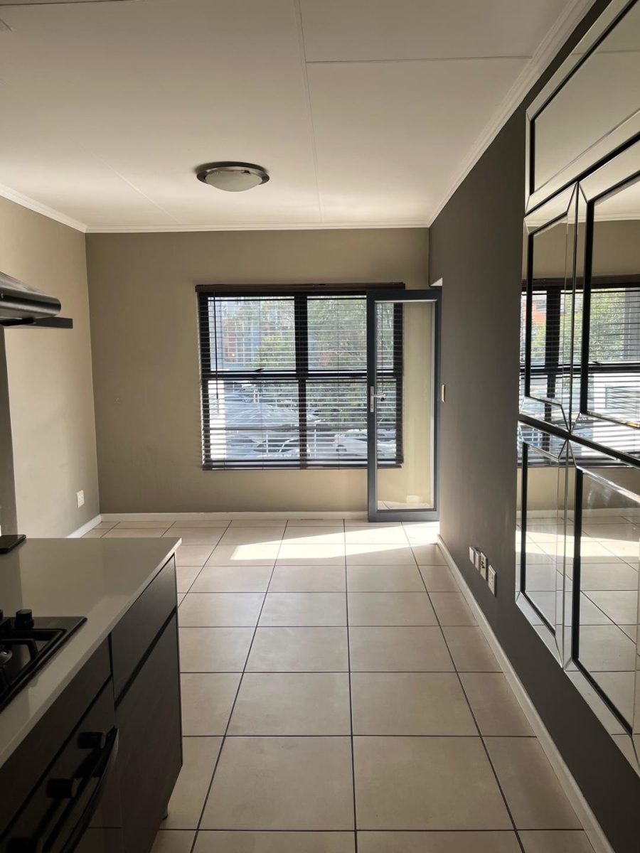 1 Bedroom Property for Sale in Olivedale Gauteng