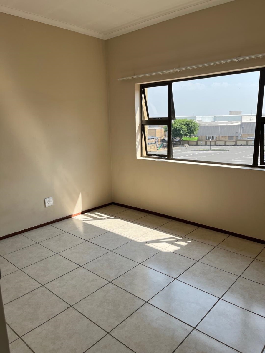 2 Bedroom Property for Sale in Lonehill Gauteng