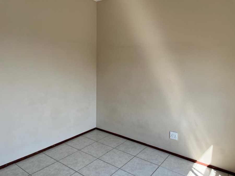 2 Bedroom Property for Sale in Lonehill Gauteng