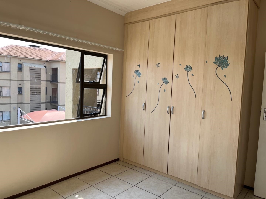 2 Bedroom Property for Sale in Lonehill Gauteng