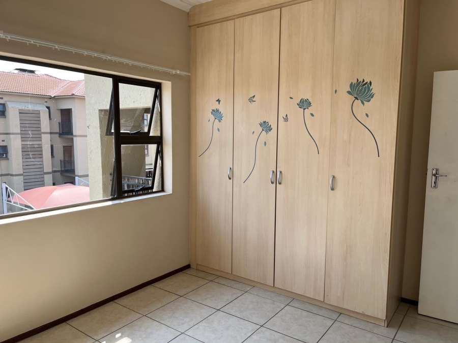 2 Bedroom Property for Sale in Lonehill Gauteng