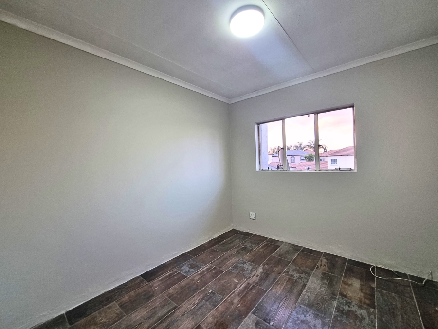 2 Bedroom Property for Sale in Noordwyk Gauteng