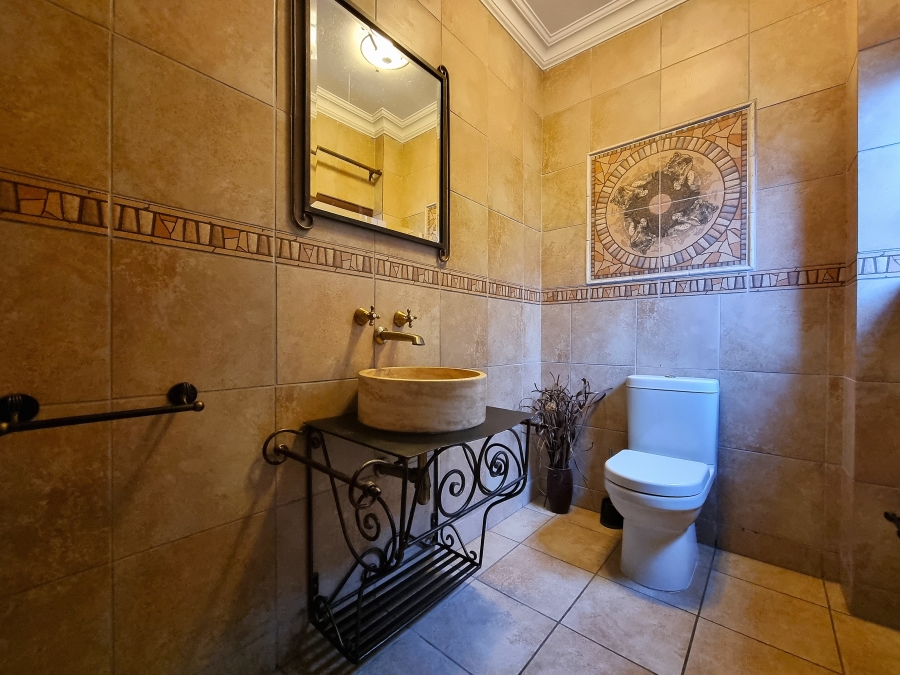 4 Bedroom Property for Sale in Waterfall Country Village Gauteng