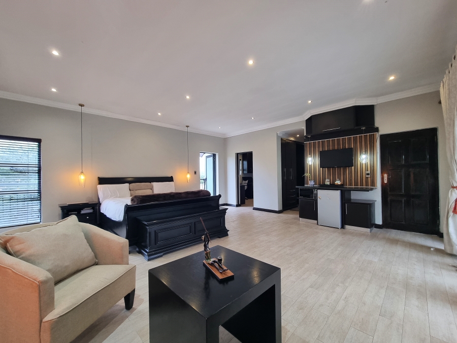 4 Bedroom Property for Sale in Waterfall Country Village Gauteng