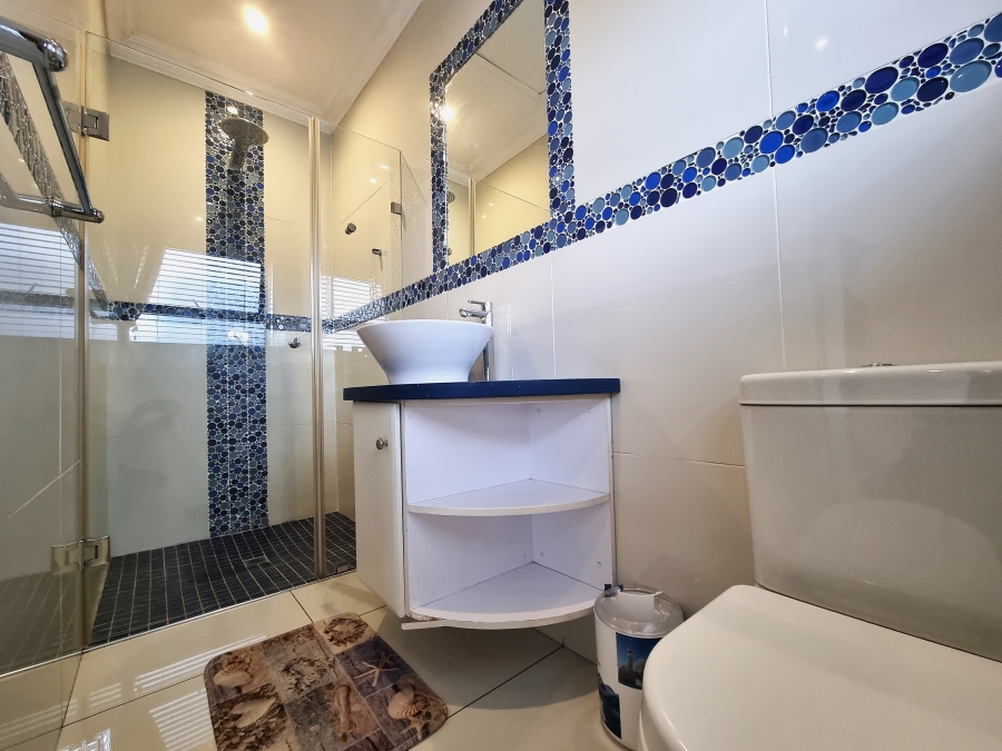 4 Bedroom Property for Sale in Waterfall Country Village Gauteng