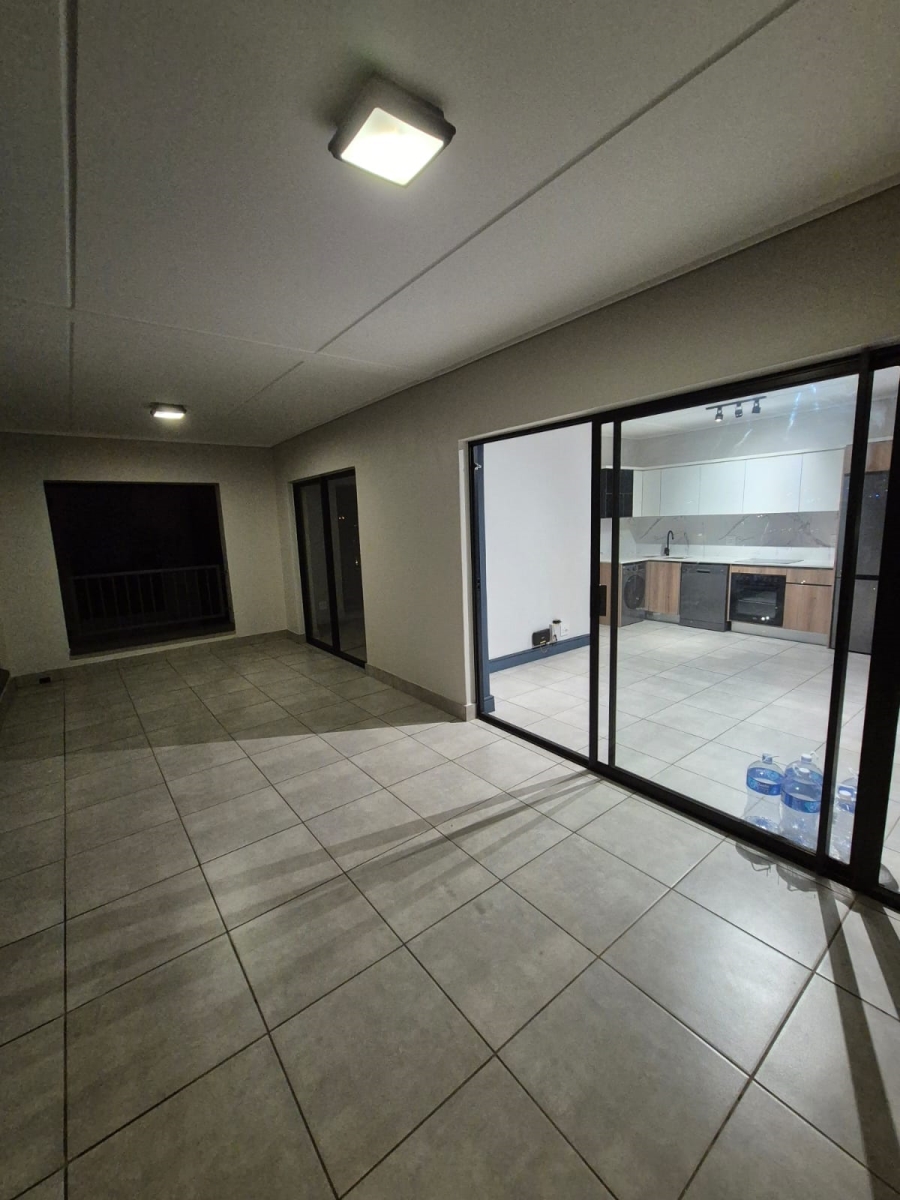 1 Bedroom Property for Sale in Waterfall Gauteng