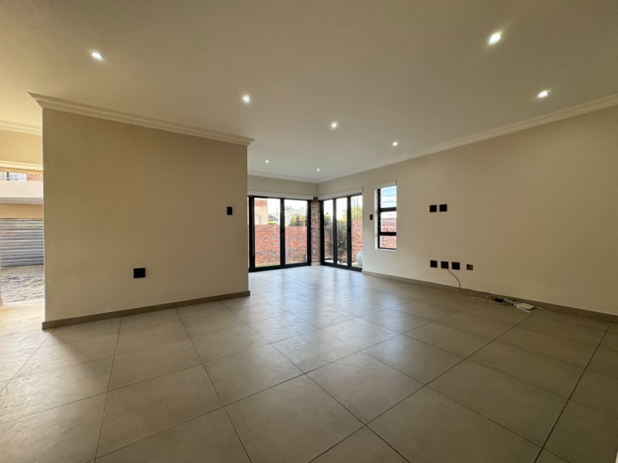3 Bedroom Property for Sale in Rynfield Gauteng
