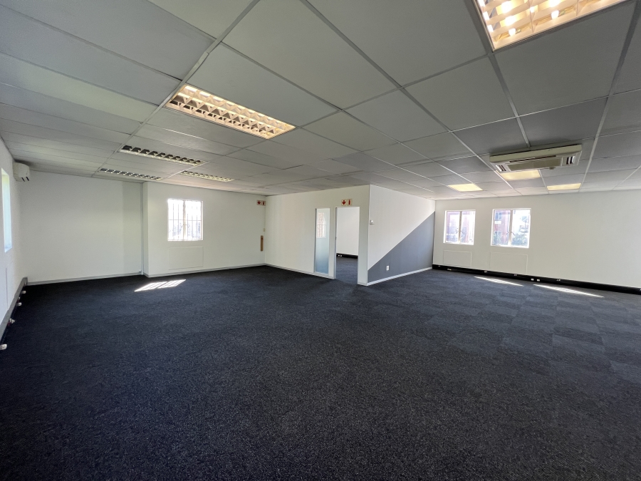 To Let Commercial Property for Rent in Randjespark Gauteng