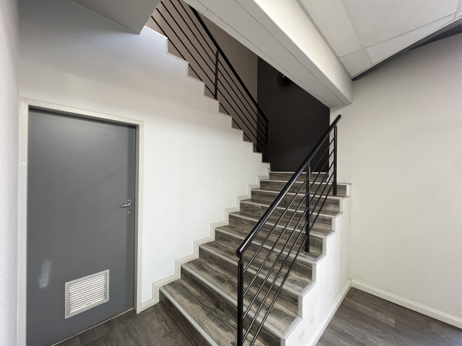 To Let Commercial Property for Rent in Randjespark Gauteng