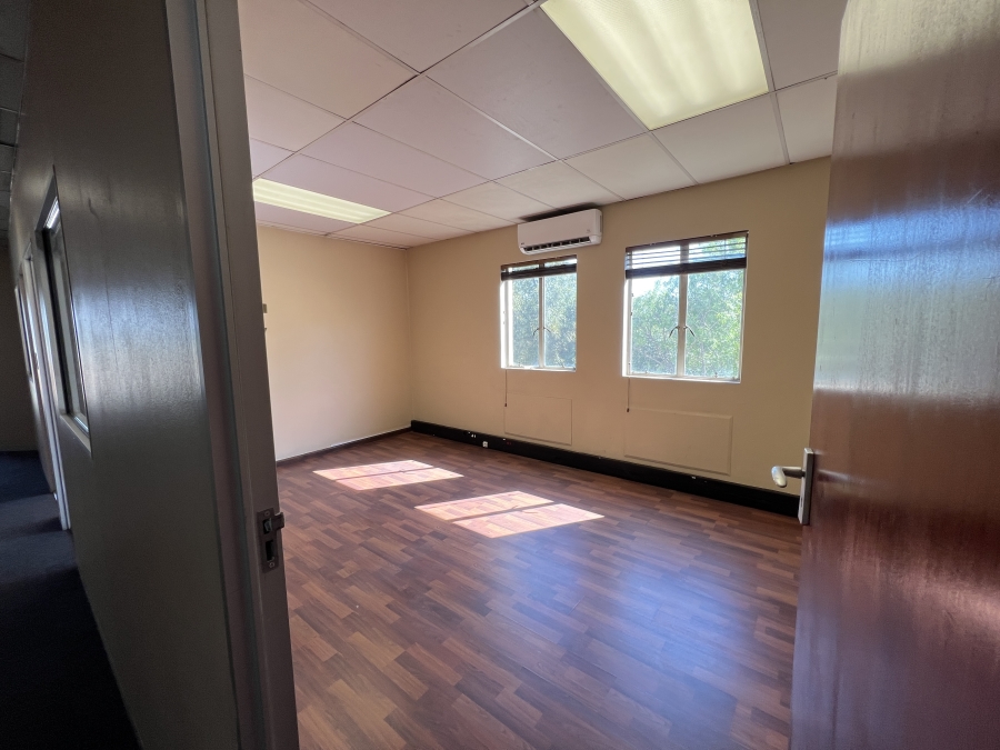 To Let Commercial Property for Rent in Randjespark Gauteng