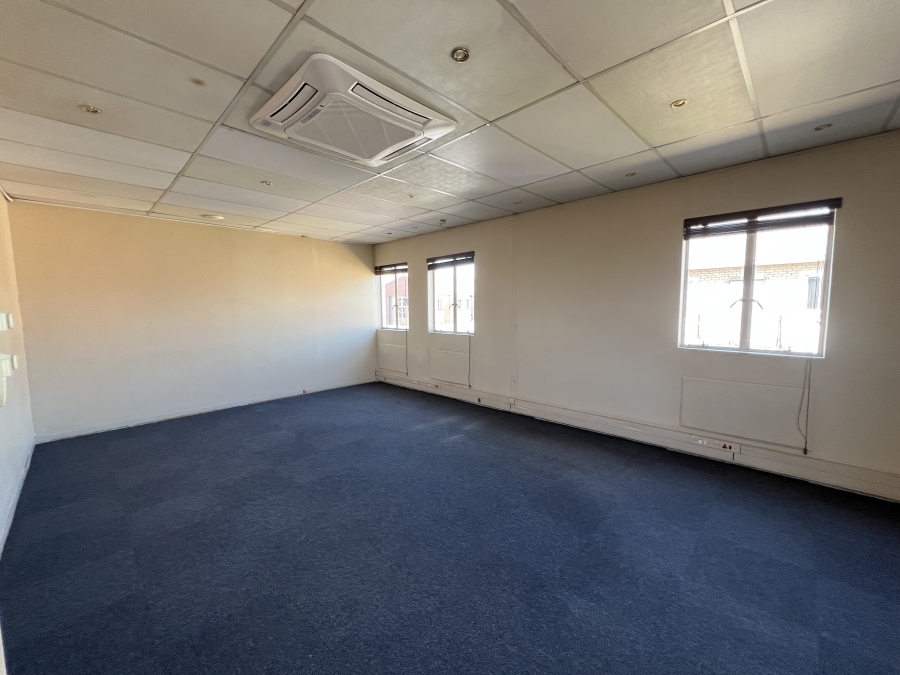 To Let Commercial Property for Rent in Randjespark Gauteng