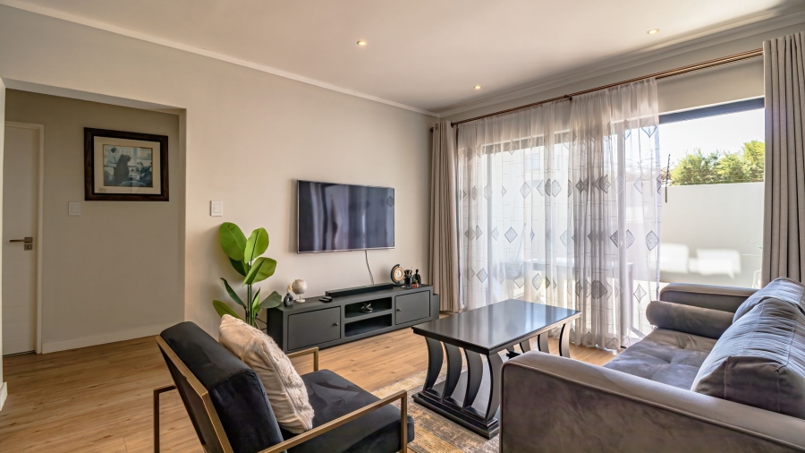 2 Bedroom Property for Sale in Lonehill Gauteng