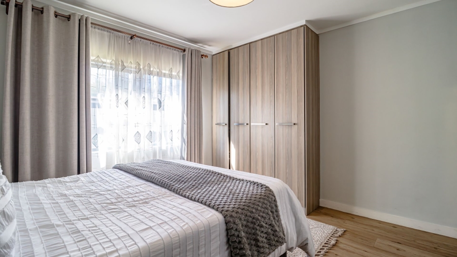 2 Bedroom Property for Sale in Lonehill Gauteng