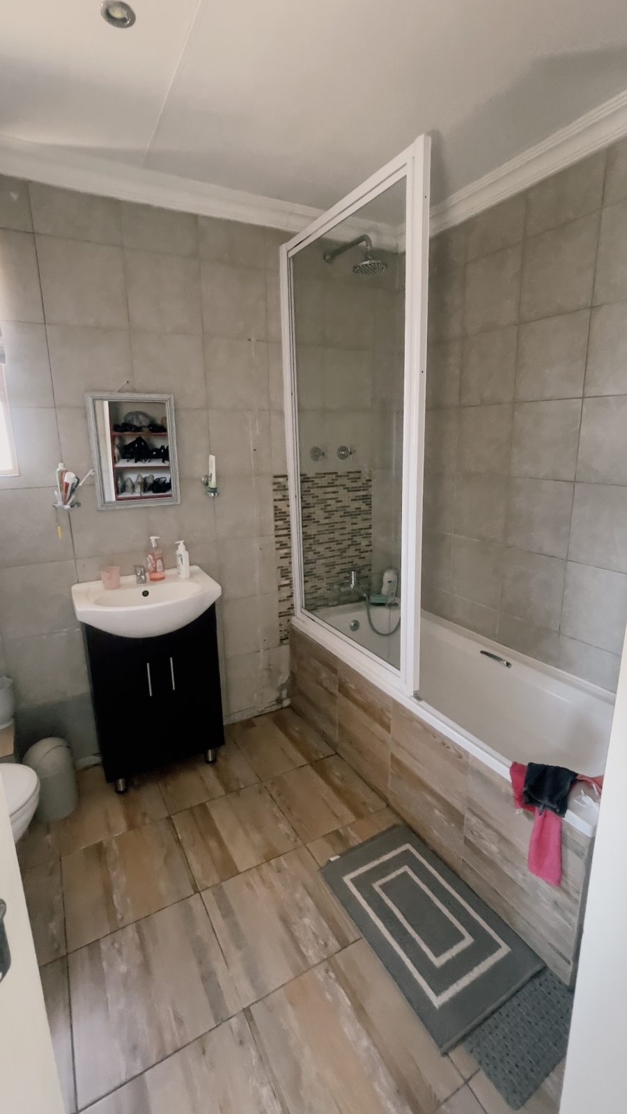 4 Bedroom Property for Sale in Halfway Gardens Gauteng