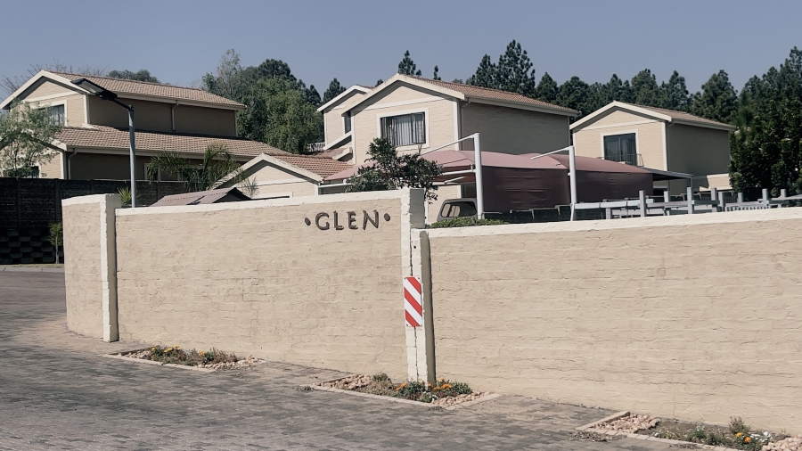 4 Bedroom Property for Sale in Halfway Gardens Gauteng