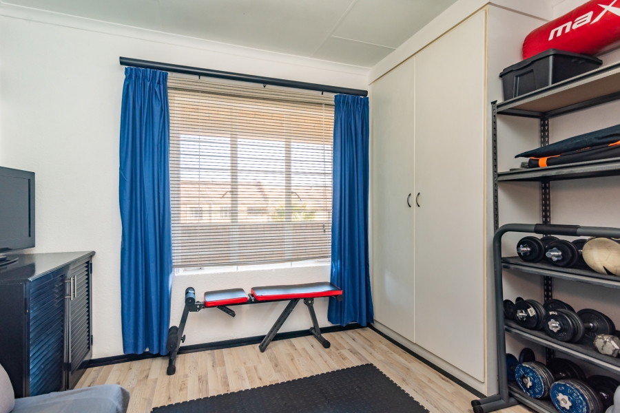 2 Bedroom Property for Sale in Wilro Park Gauteng