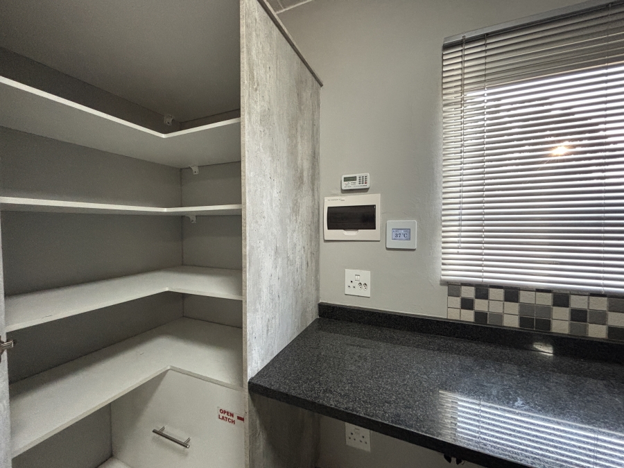 2 Bedroom Property for Sale in Norton Home Estate AH Gauteng