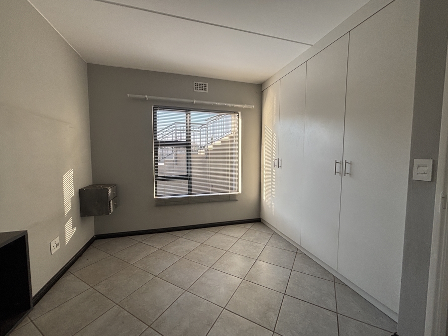 2 Bedroom Property for Sale in Norton Home Estate AH Gauteng