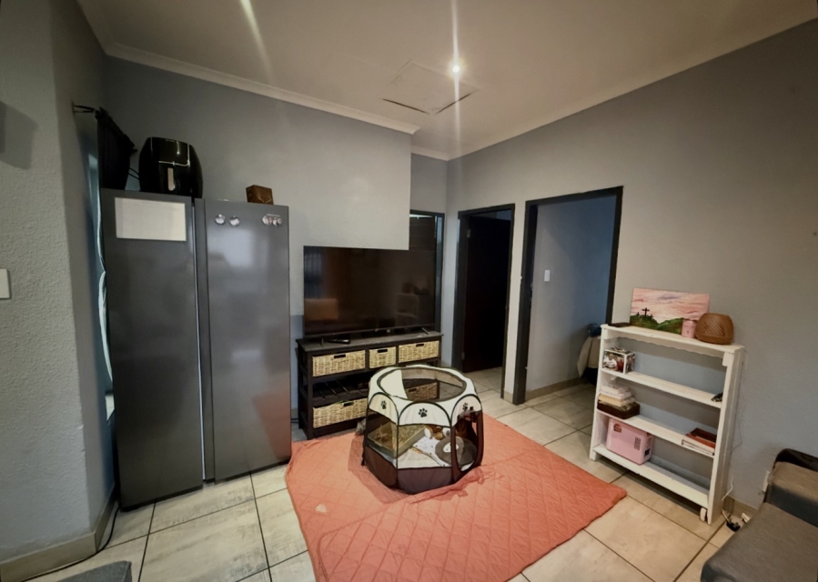 5 Bedroom Property for Sale in Bougainvillea Estate Gauteng