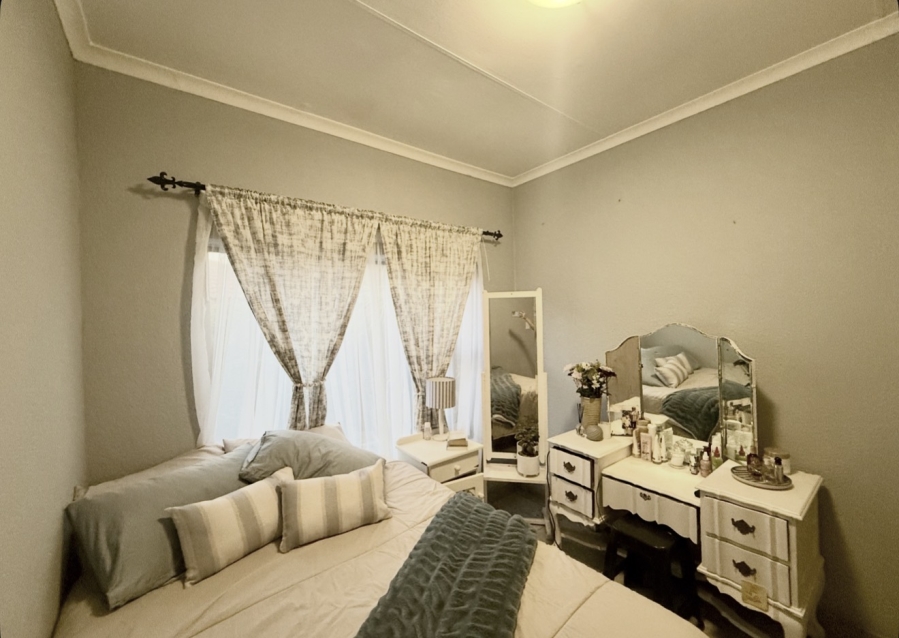 5 Bedroom Property for Sale in Bougainvillea Estate Gauteng