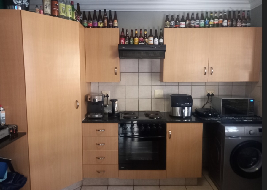 To Let 2 Bedroom Property for Rent in Nieuw Muckleneuk Gauteng