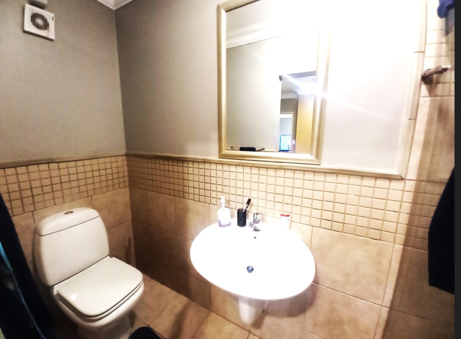 To Let 2 Bedroom Property for Rent in Nieuw Muckleneuk Gauteng