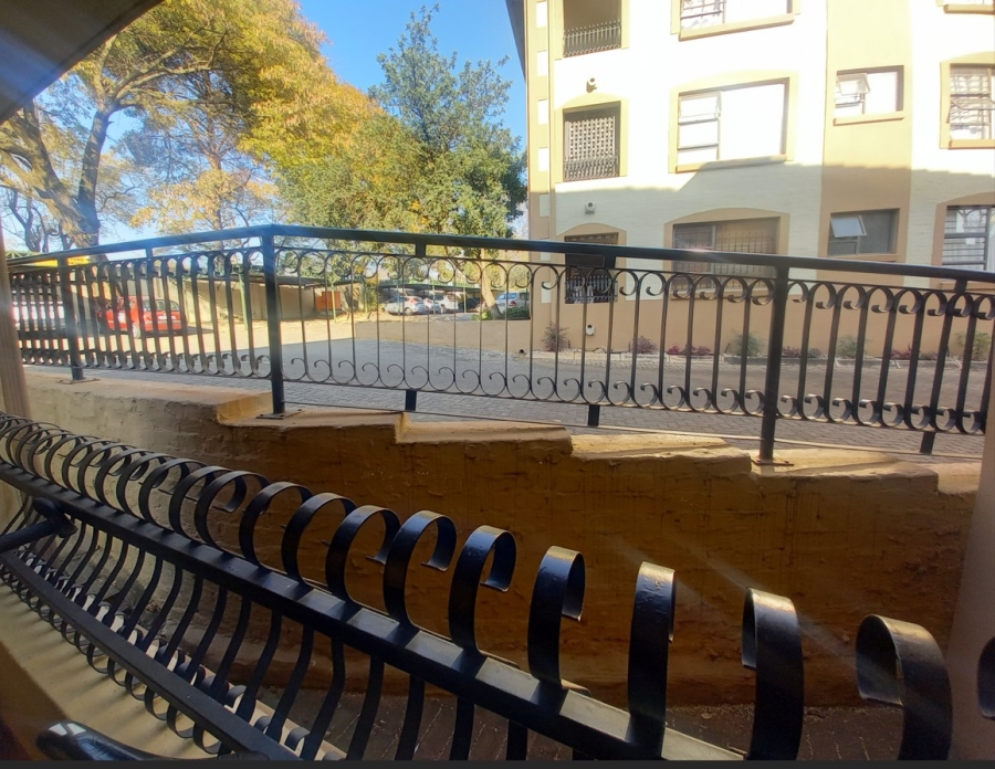 To Let 2 Bedroom Property for Rent in Nieuw Muckleneuk Gauteng