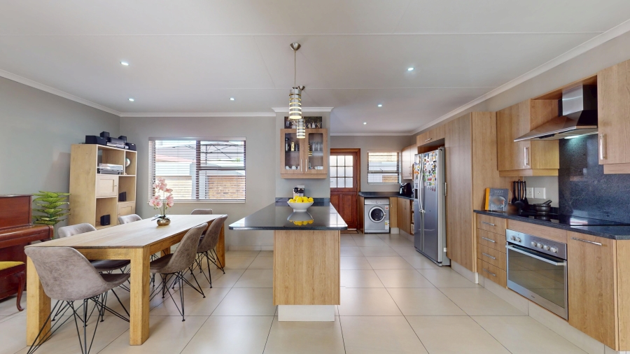 3 Bedroom Property for Sale in Bartlett Gauteng