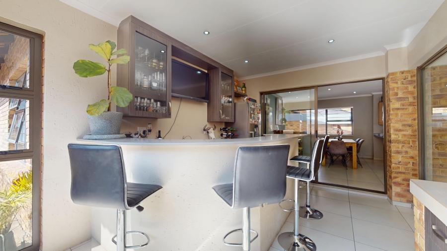 3 Bedroom Property for Sale in Bartlett Gauteng