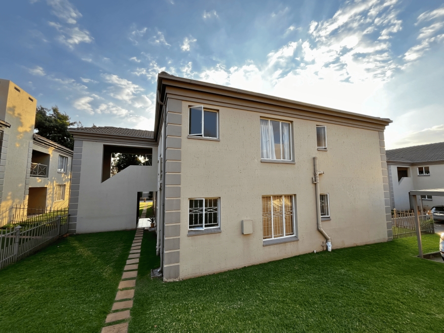 2 Bedroom Property for Sale in Oriel Gauteng