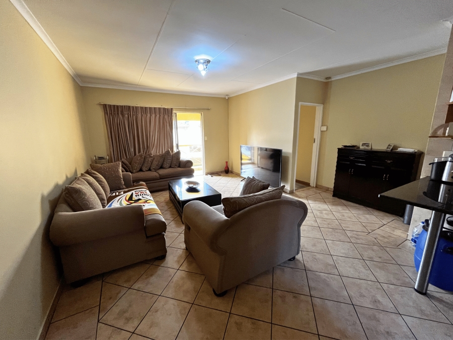 2 Bedroom Property for Sale in Oriel Gauteng
