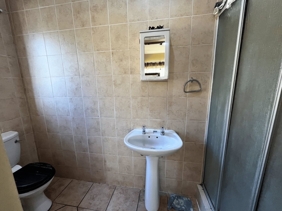 2 Bedroom Property for Sale in Oriel Gauteng