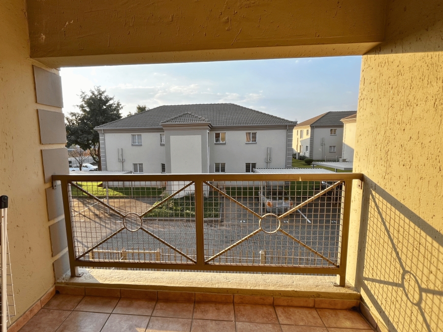 2 Bedroom Property for Sale in Oriel Gauteng