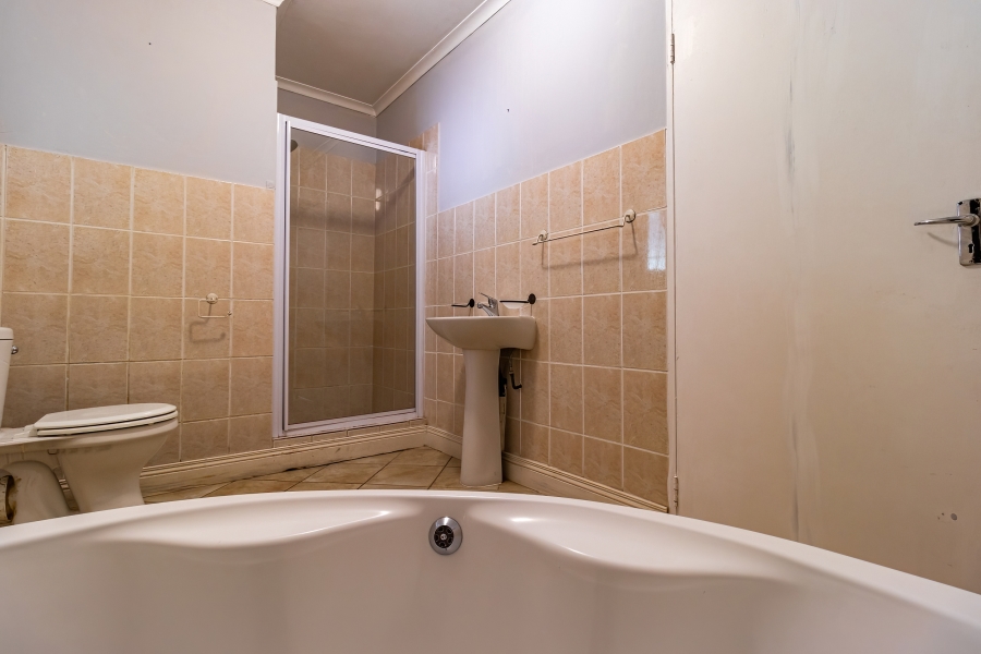 3 Bedroom Property for Sale in Northwold Gauteng