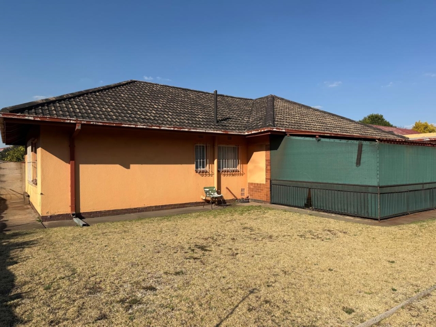 3 Bedroom Property for Sale in Vanderbijlpark SE 6 Gauteng