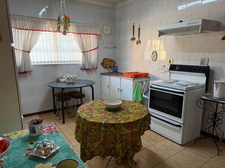 3 Bedroom Property for Sale in Vanderbijlpark SE 6 Gauteng