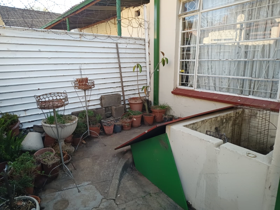 6 Bedroom Property for Sale in Bertrams Gauteng