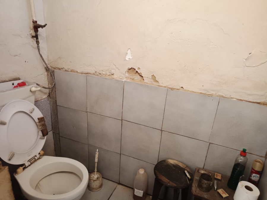 6 Bedroom Property for Sale in Bertrams Gauteng