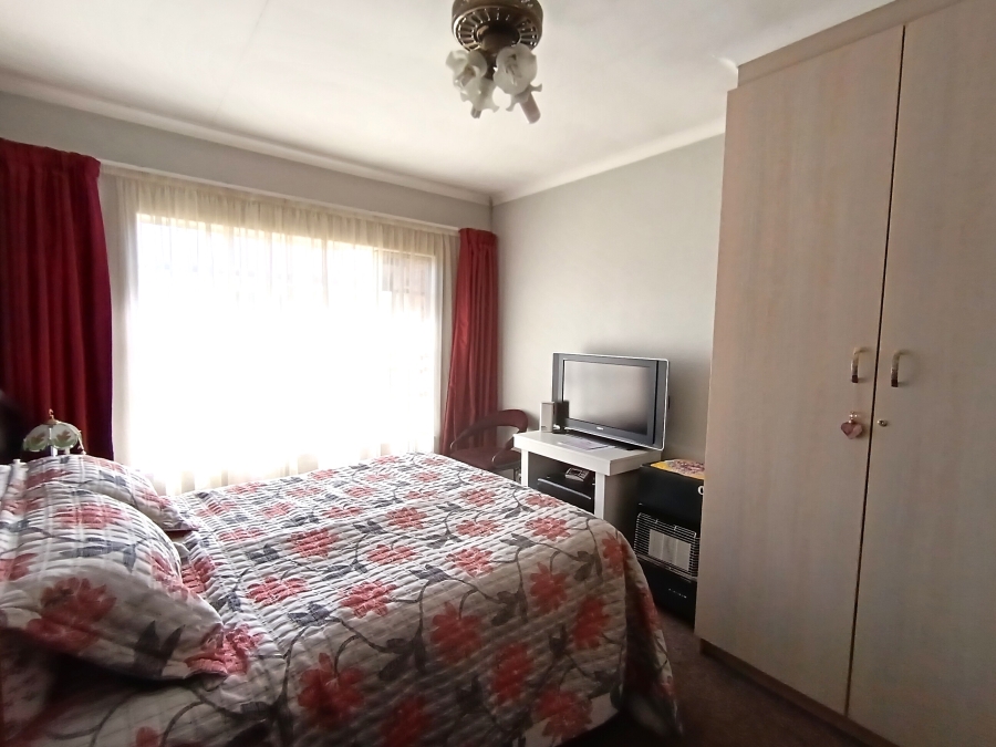 2 Bedroom Property for Sale in Sunair Park Gauteng