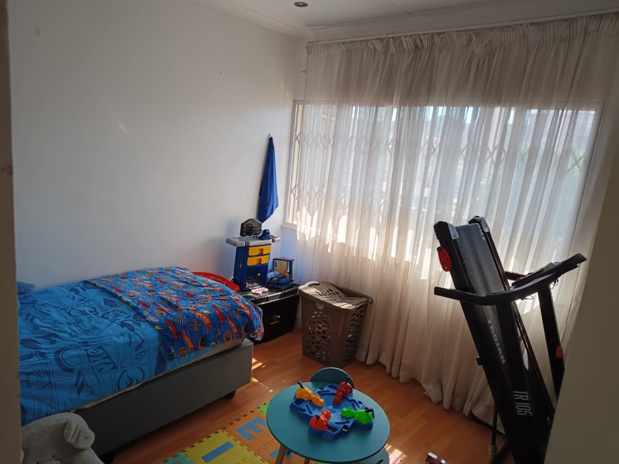 3 Bedroom Property for Sale in Mondeor Gauteng