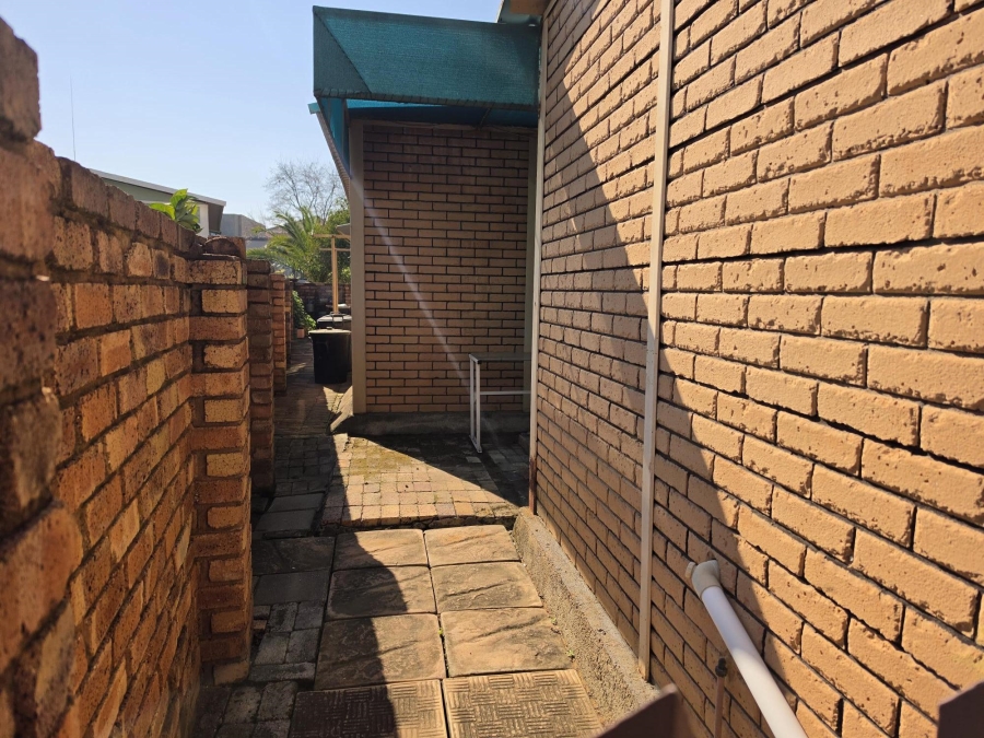 1 Bedroom Property for Sale in Misty Bay Gauteng